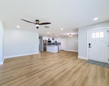 3602 Casablanca Avenue - Photo Thumbnail 12