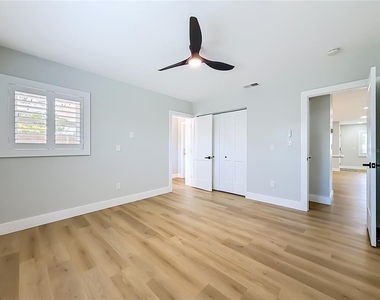 3602 Casablanca Avenue - Photo Thumbnail 35