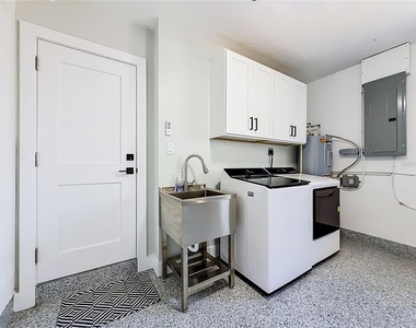 3602 Casablanca Avenue - Photo Thumbnail 42