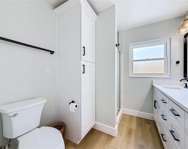 3602 Casablanca Avenue - Photo Thumbnail 38