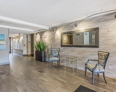 51 Island Way - Photo Thumbnail 2
