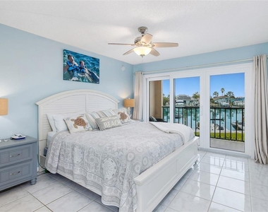 51 Island Way - Photo Thumbnail 10