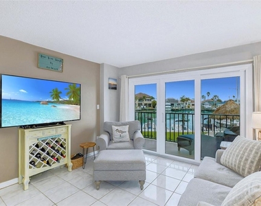 51 Island Way - Photo Thumbnail 15