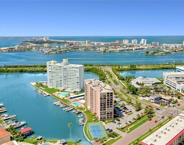 51 Island Way - Photo Thumbnail 55