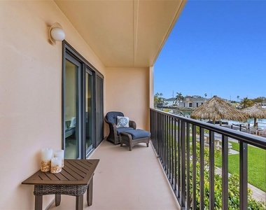 51 Island Way - Photo Thumbnail 26