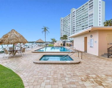 51 Island Way - Photo Thumbnail 42