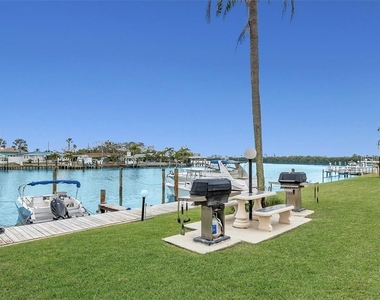 51 Island Way - Photo Thumbnail 41