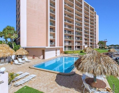 51 Island Way - Photo Thumbnail 37