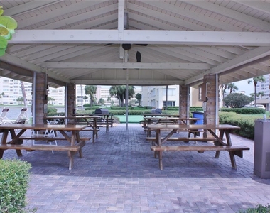 4575 Cove Circle - Photo Thumbnail 60