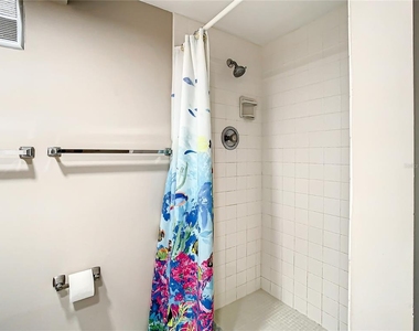 4575 Cove Circle - Photo Thumbnail 15