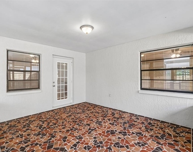 8526 Huntsman Lane - Photo Thumbnail 20