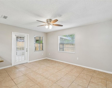 8526 Huntsman Lane - Photo Thumbnail 8