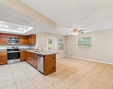 8526 Huntsman Lane - Photo Thumbnail 4