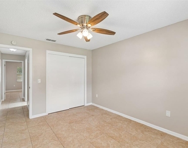 8526 Huntsman Lane - Photo Thumbnail 13