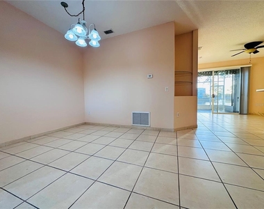 13343 Summerton Drive - Photo Thumbnail 11