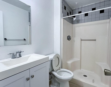 10 York Court - Photo Thumbnail 10