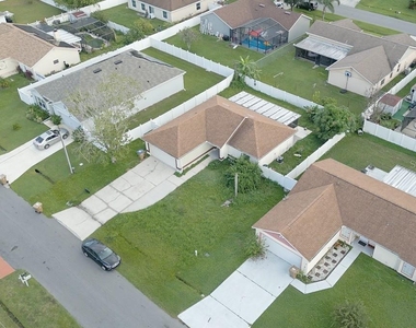 10 York Court - Photo Thumbnail 22