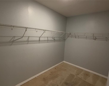 2462 Addison Creek Drive - Photo Thumbnail 16