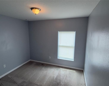 2462 Addison Creek Drive - Photo Thumbnail 8
