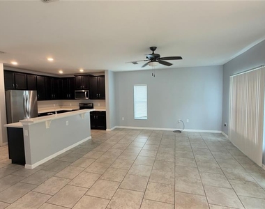 2462 Addison Creek Drive - Photo Thumbnail 12