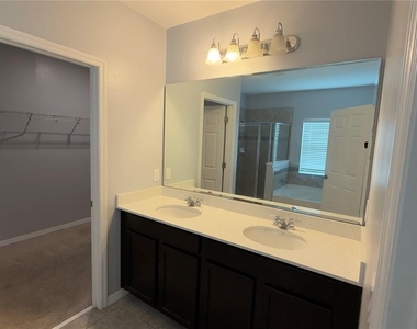2462 Addison Creek Drive - Photo Thumbnail 18