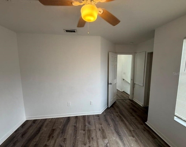 833 Caribbean Drive - Photo Thumbnail 24