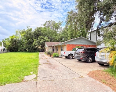 1106 E South Street - Photo Thumbnail 14