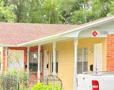 1106 E South Street - Photo Thumbnail 13