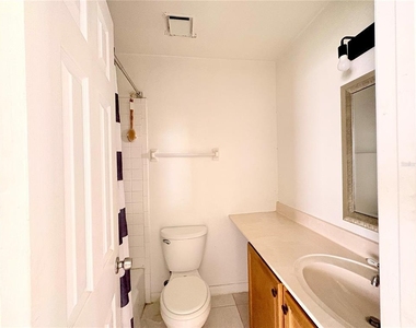 1106 E South Street - Photo Thumbnail 7