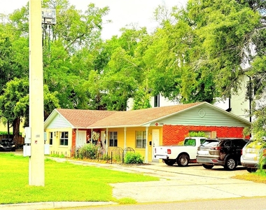 1106 E South Street - Photo Thumbnail 16