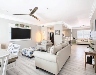 6659 Time Square Avenue - Photo Thumbnail 8