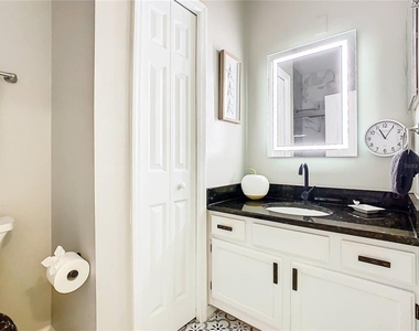 6659 Time Square Avenue - Photo Thumbnail 28