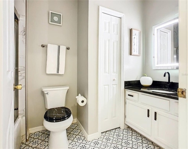 6659 Time Square Avenue - Photo Thumbnail 27