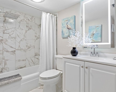 10365 Paradise Boulevard - Photo Thumbnail 12