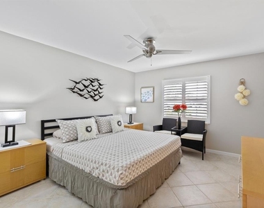 10365 Paradise Boulevard - Photo Thumbnail 11
