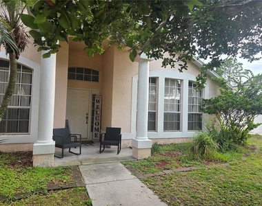 111 Sunridge Woods Court - Photo Thumbnail 3