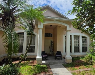 111 Sunridge Woods Court - Photo Thumbnail 2