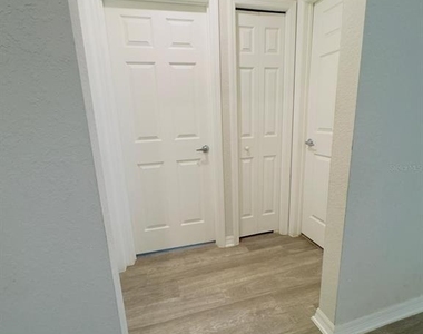 5436 Geneva Way - Photo Thumbnail 12