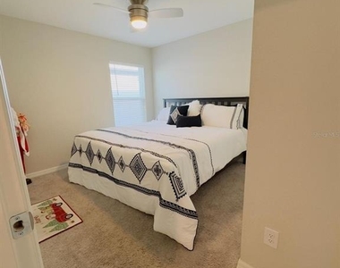 5436 Geneva Way - Photo Thumbnail 11