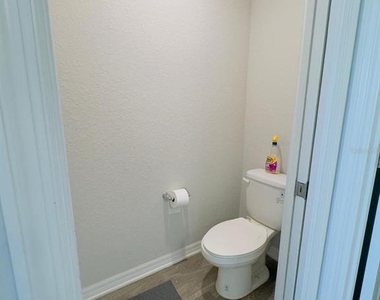 5436 Geneva Way - Photo Thumbnail 15