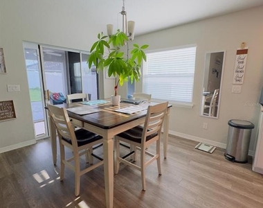 5436 Geneva Way - Photo Thumbnail 4