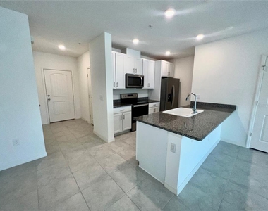 3805 Hampton Chase Lane - Photo Thumbnail 13