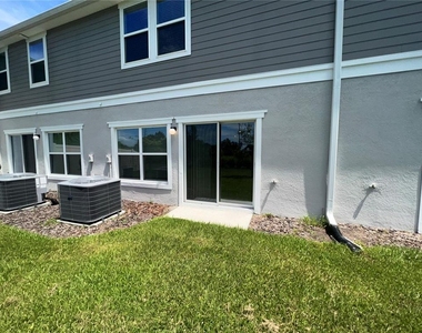 3805 Hampton Chase Lane - Photo Thumbnail 8