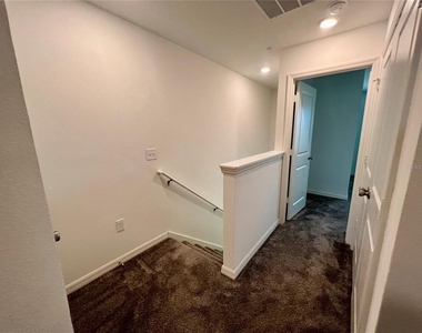 3805 Hampton Chase Lane - Photo Thumbnail 2
