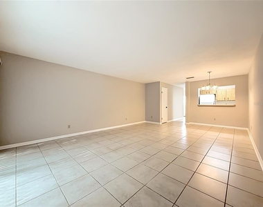 2113 Ne 38th Avenue - Photo Thumbnail 10