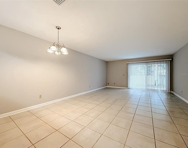 2113 Ne 38th Avenue - Photo Thumbnail 6