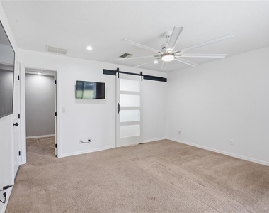 10924 Sw 48th Terrace - Photo Thumbnail 8