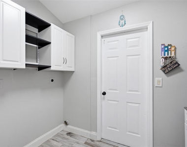 10924 Sw 48th Terrace - Photo Thumbnail 19