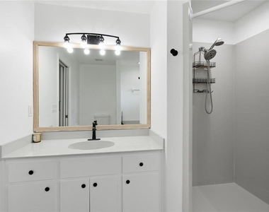 10924 Sw 48th Terrace - Photo Thumbnail 11