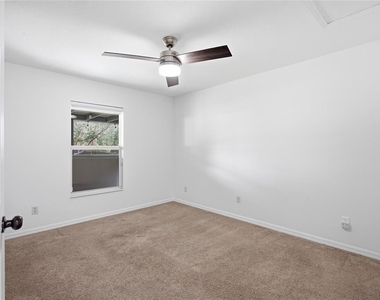 10924 Sw 48th Terrace - Photo Thumbnail 17